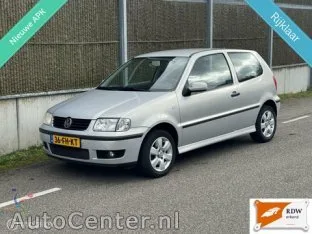 Volkswagen Polo (2000) — foto 1