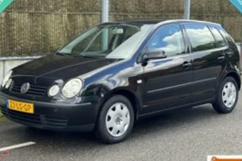 Volkswagen Polo (2003)