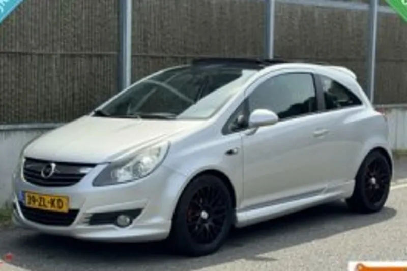 Opel Corsa (2008)