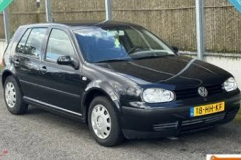 Volkswagen Golf (2001)