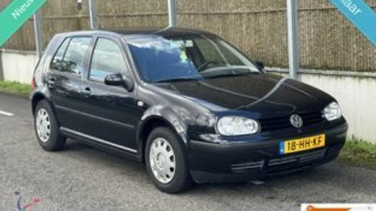 Volkswagen Golf (2001) — foto 1
