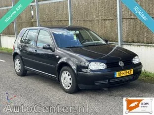 Volkswagen Golf (2001) — foto 1