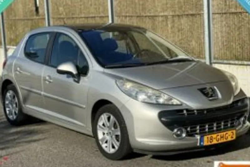 Peugeot 207 (2008)