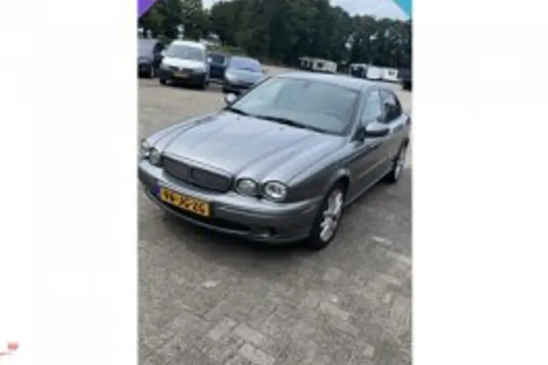 Jaguar X-Type (2002)