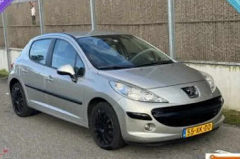Peugeot 207 (2007)