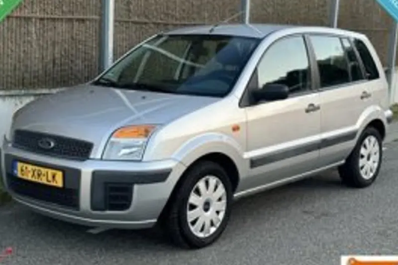 Ford Fusion (2007)