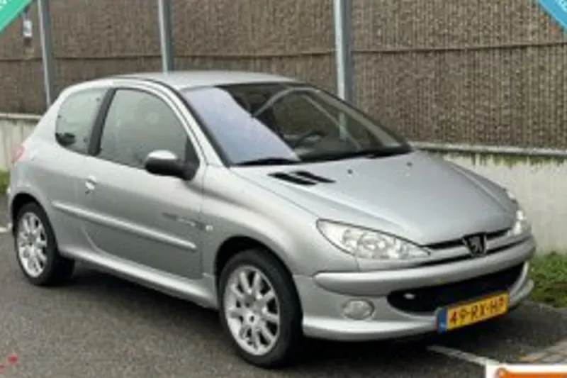 Peugeot 206 (2005)