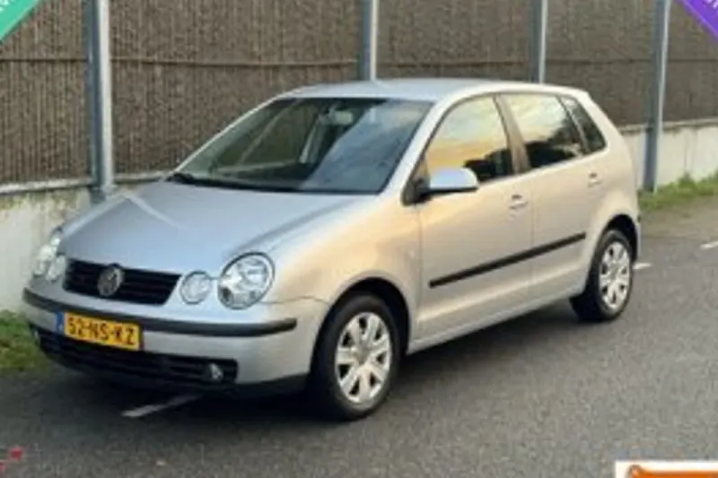 Volkswagen Polo (2004)