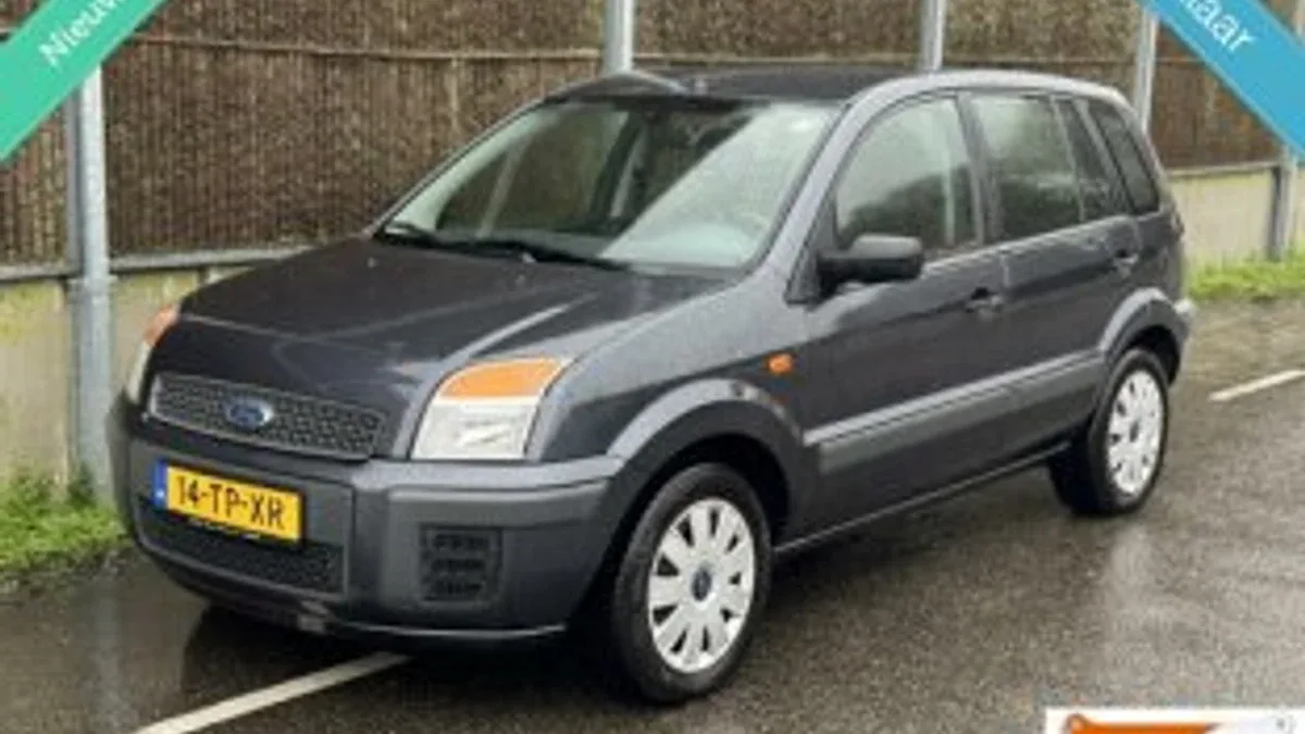 Ford Fusion (2006) — foto 1