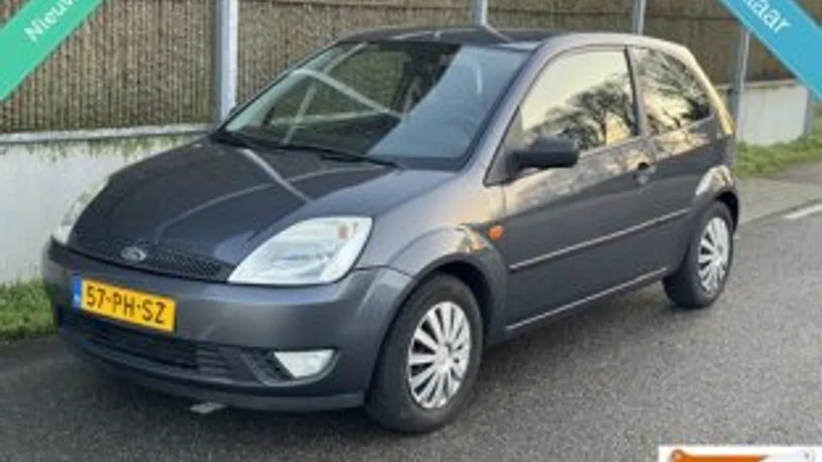 Ford Fiesta (2004) — foto 1