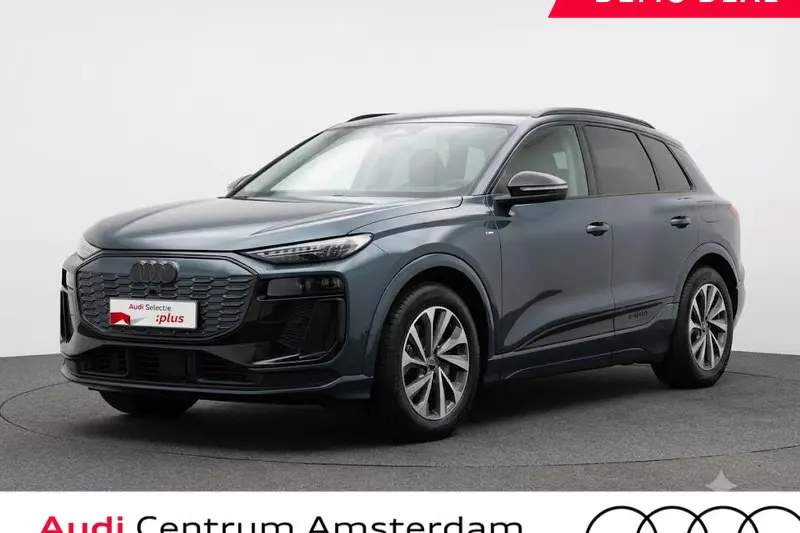 Audi Q6 e-tron (2025)