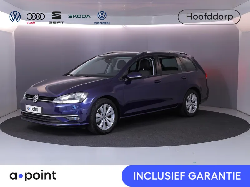Volkswagen Golf (2020) — foto 1