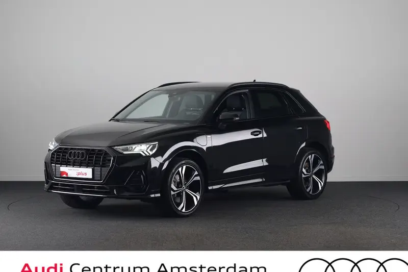 Audi Q3 (2023)