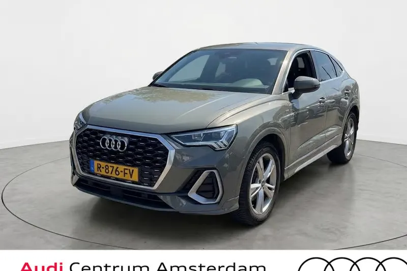 Audi Q3 (2022)