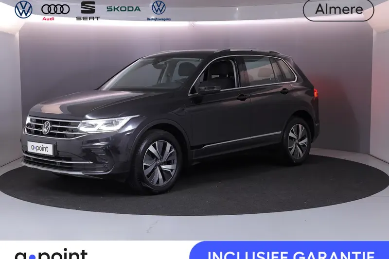 Volkswagen Tiguan (2022)