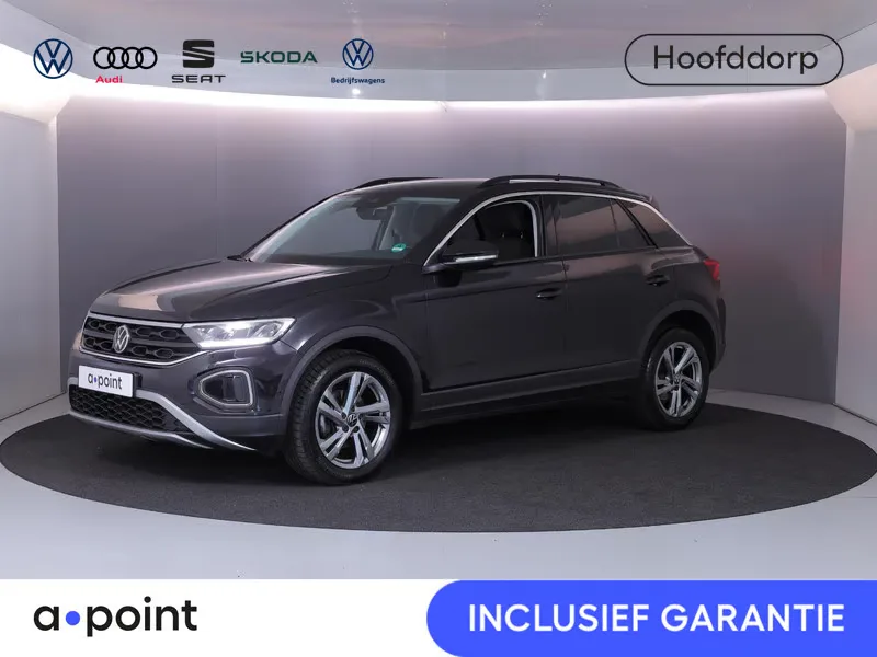 Volkswagen T-Roc (2022) — foto 1