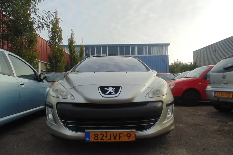 Peugeot 308 (2009)
