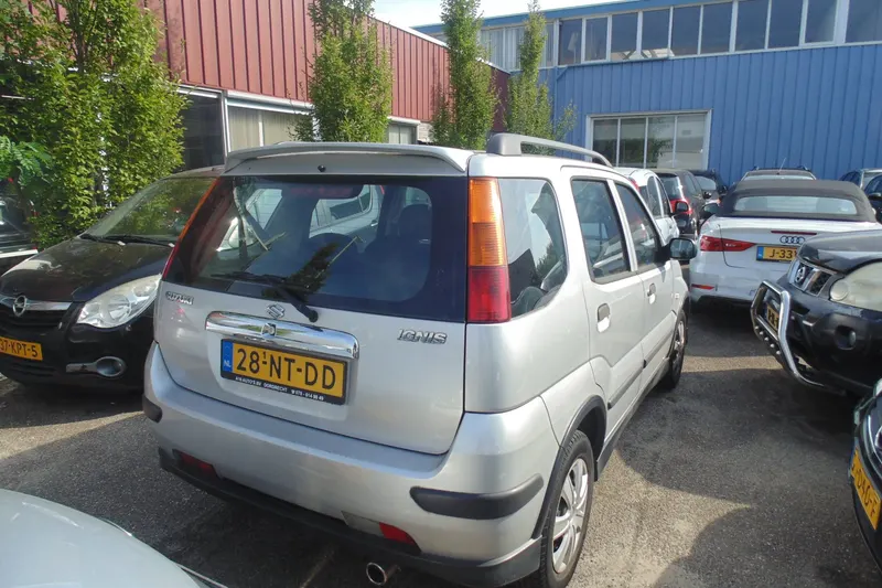 Suzuki Ignis (2004)
