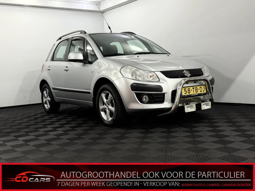 Suzuki SX4 (2006) — foto 1