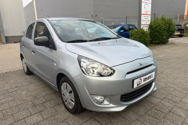 Mitsubishi Space Star (2014)