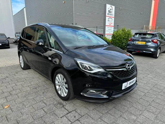 Opel Zafira (2018) — foto 1