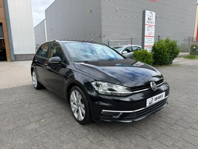 Volkswagen Golf (2018) — foto 1