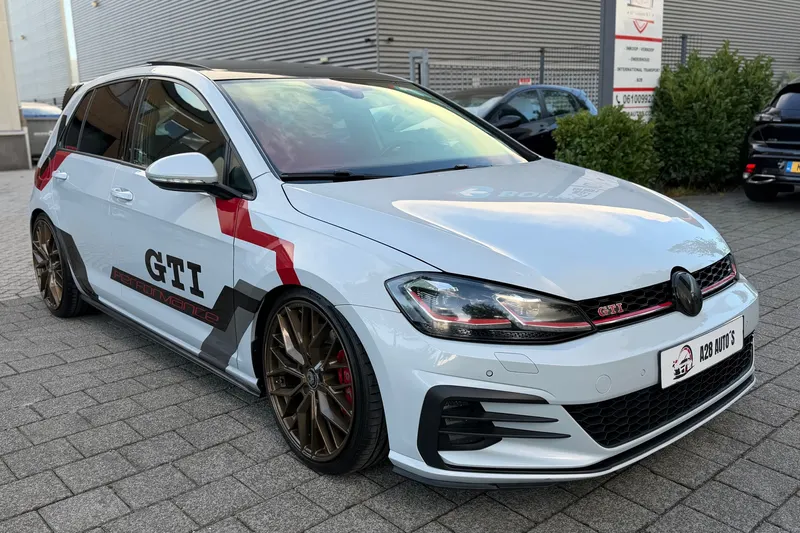 Volkswagen Golf (2018)