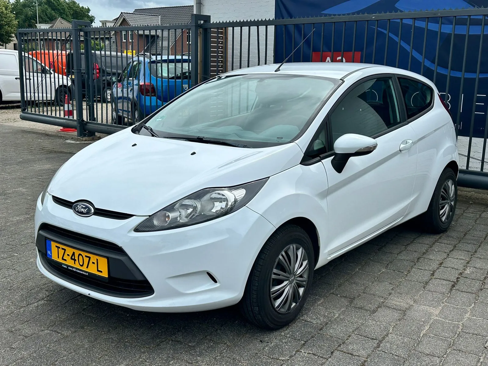 Ford Fiesta (2010) — foto 1