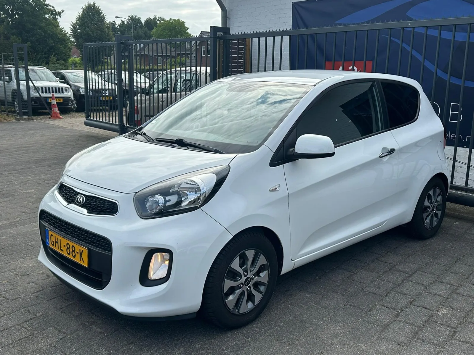 Kia Picanto (2016) — foto 1
