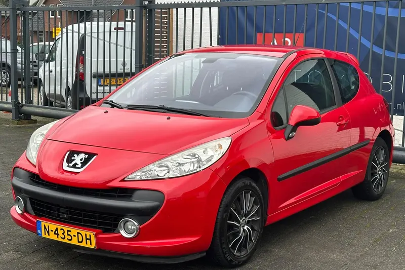 Peugeot 207 (2007)