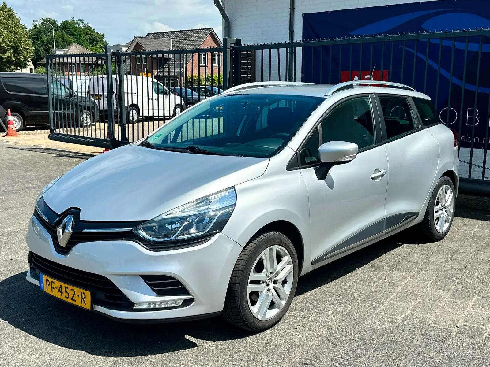 Renault Clio (2017) — foto 1