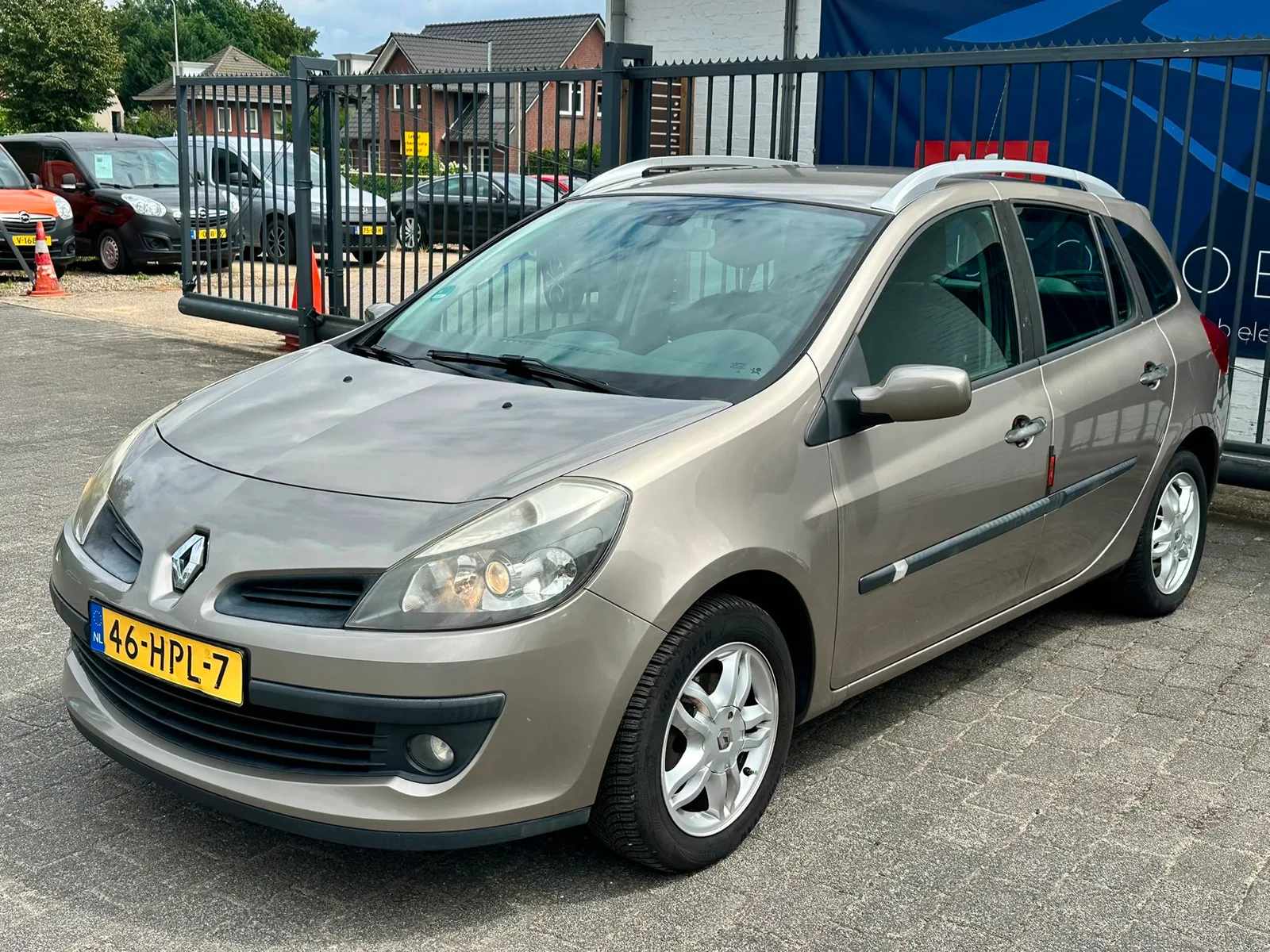 Renault Clio (2009) — foto 1