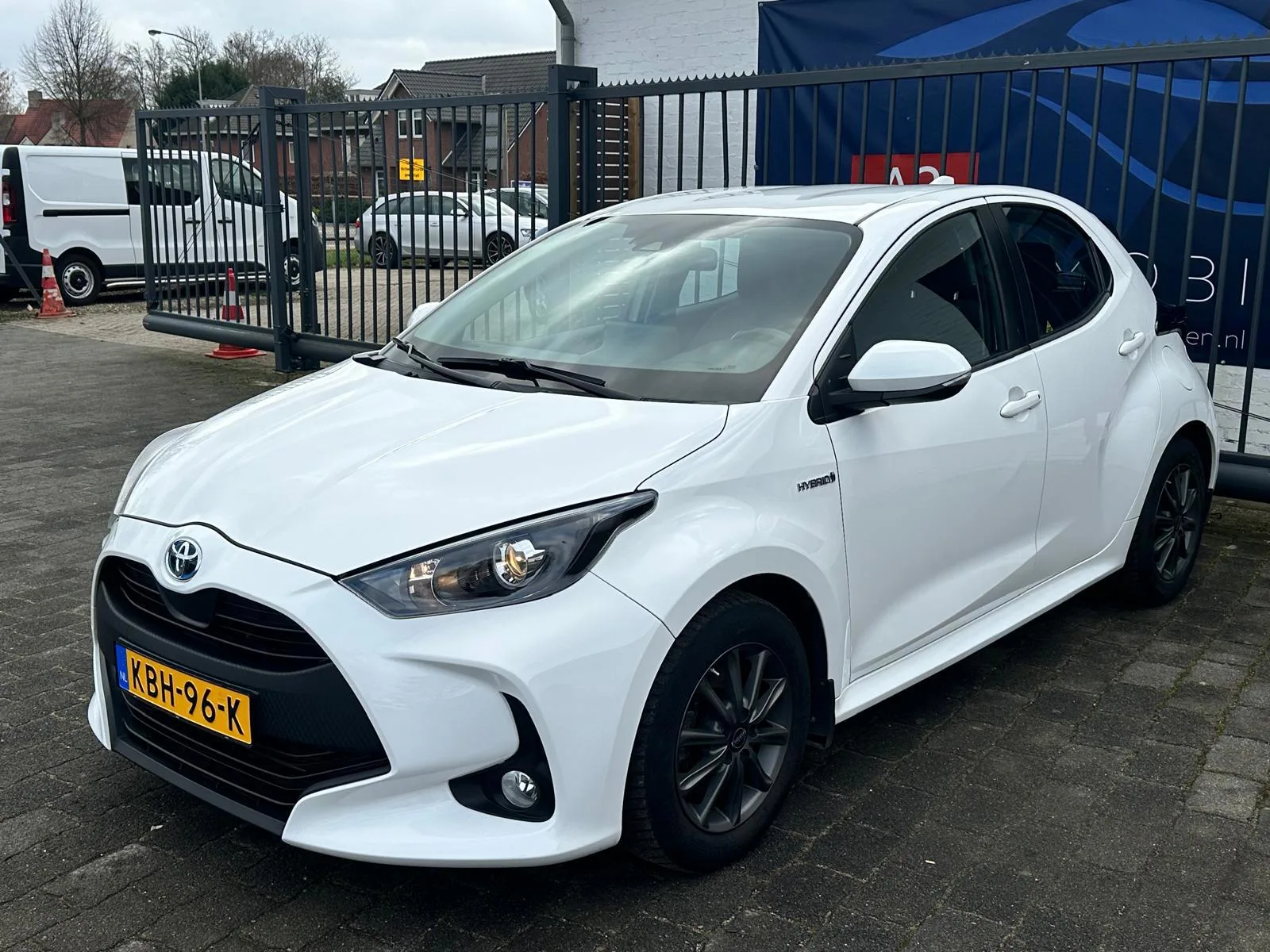 Toyota Yaris (2020) — foto 1