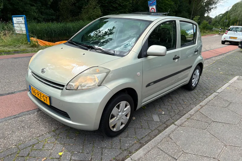 Daihatsu Sirion 2 (2005)