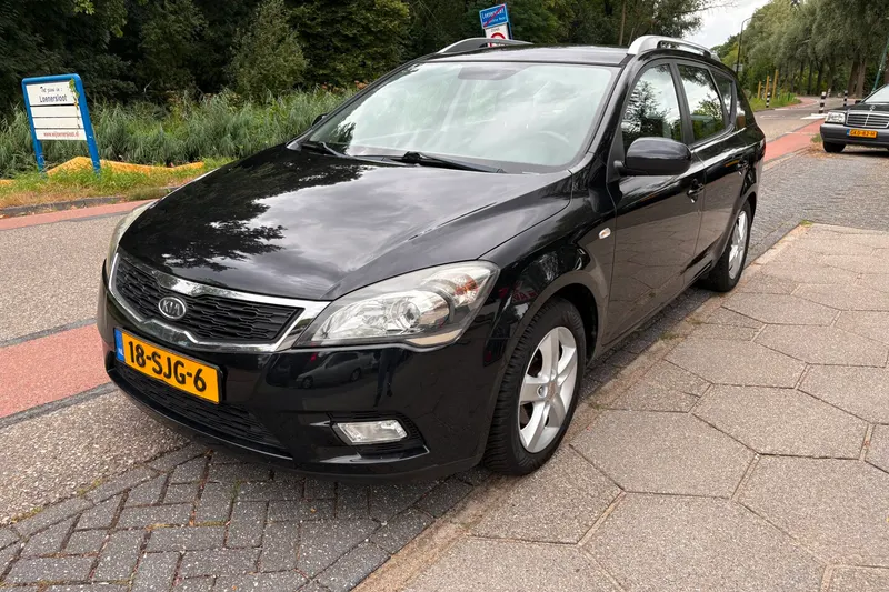 Kia Cee'd (2012)
