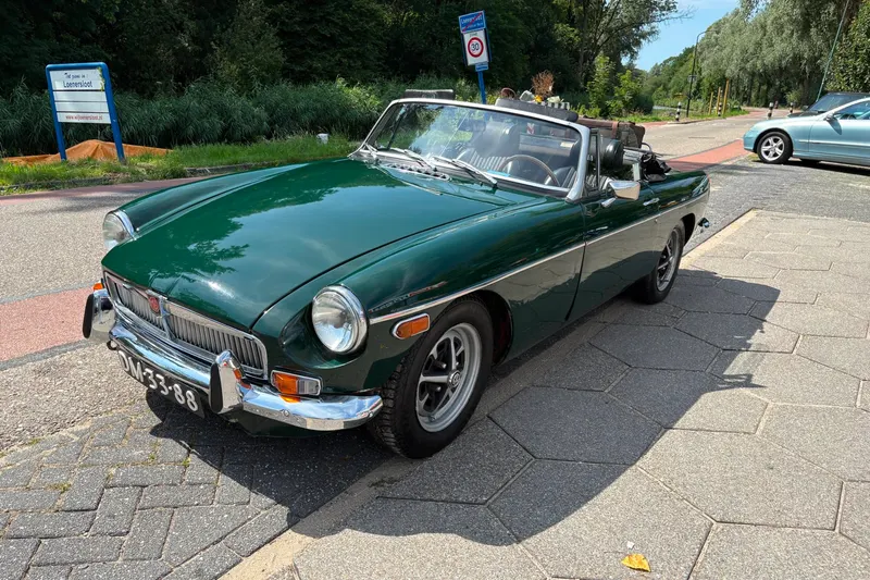 MG B type (1972)