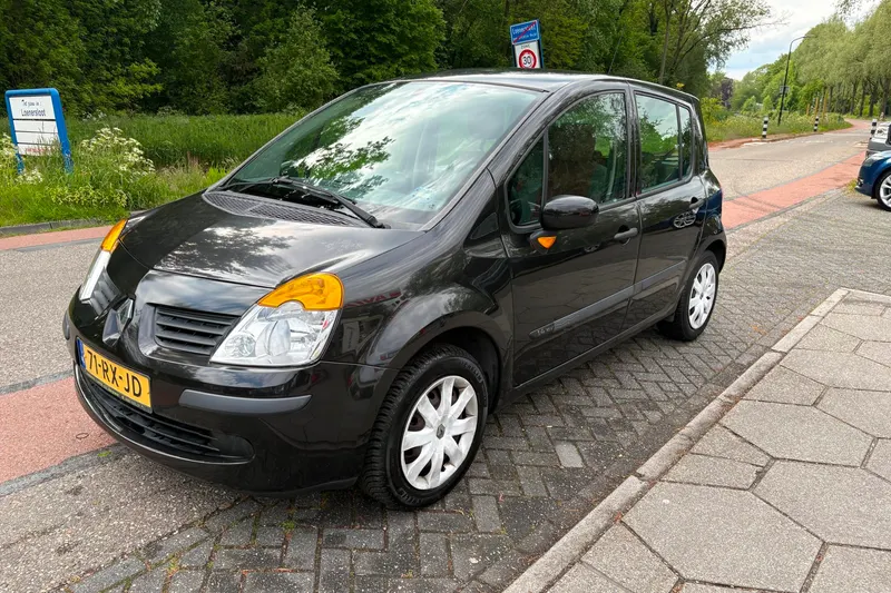 Renault Modus (2005)