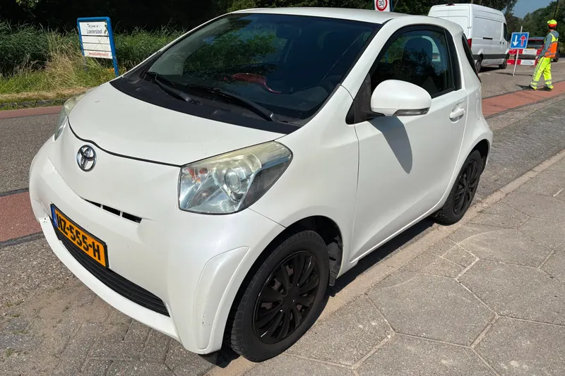 Toyota IQ (2011)