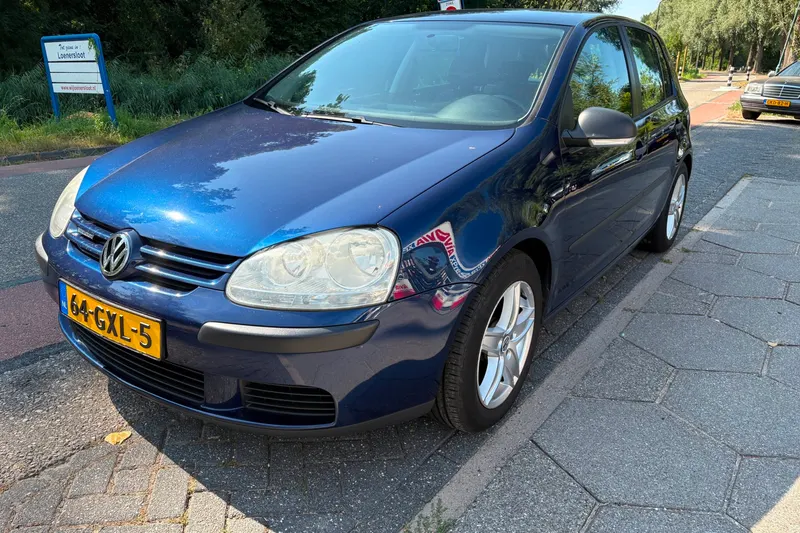 Volkswagen Golf (2008)