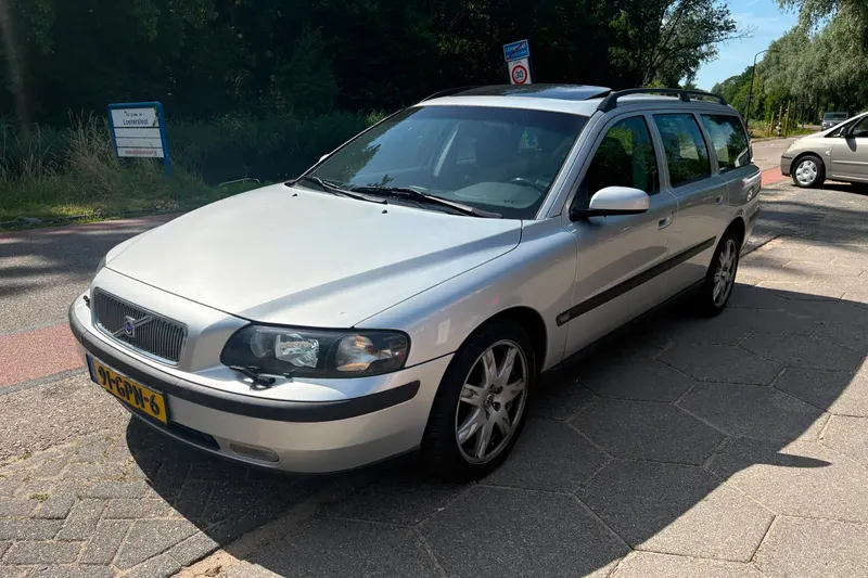 Volvo V70 (2004)