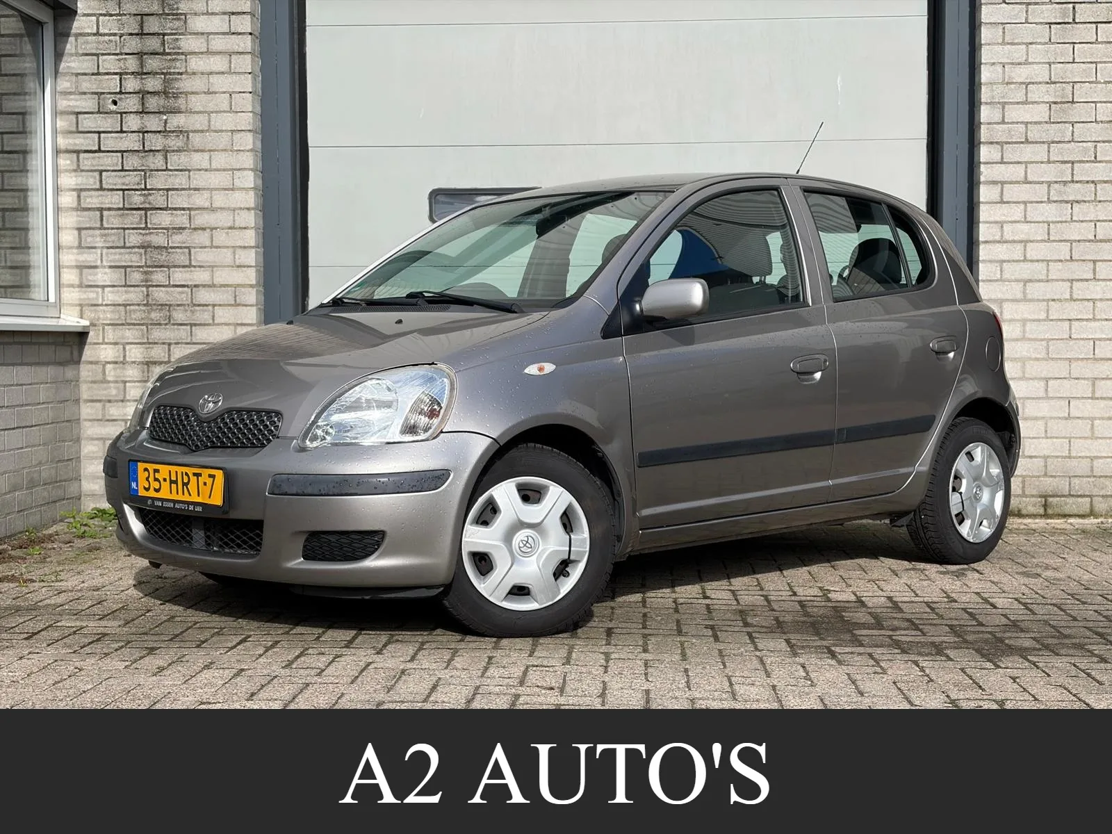 Toyota Yaris (2003) — foto 1