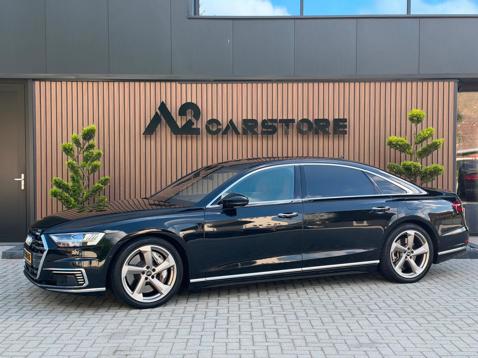 Audi A8 (2022) — foto 1