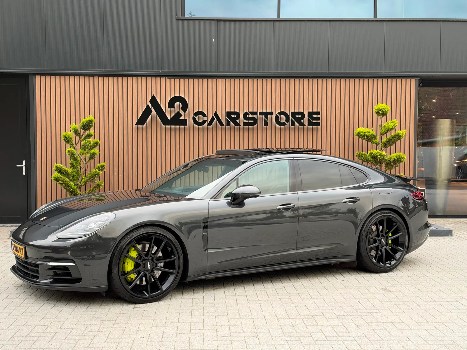 Porsche Panamera (2017) — foto 1
