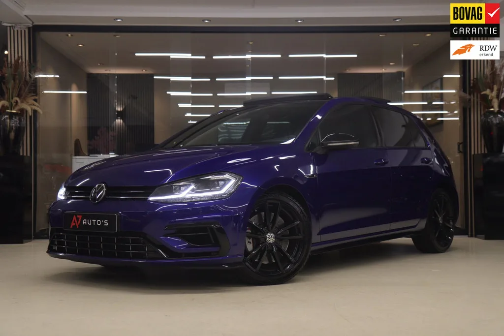 Volkswagen Golf (2019) — foto 1