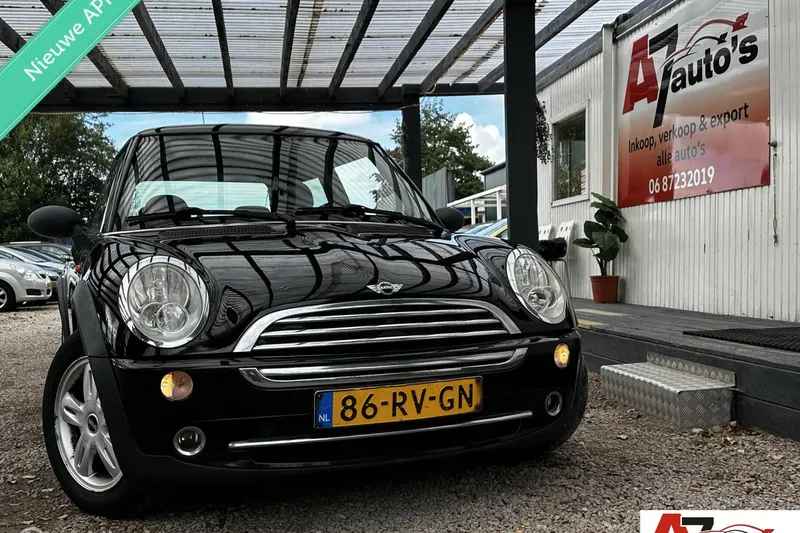 MINI One (2005)