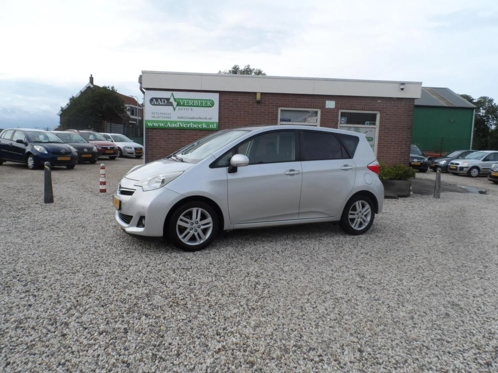 Toyota Verso-S (2011) — foto 1