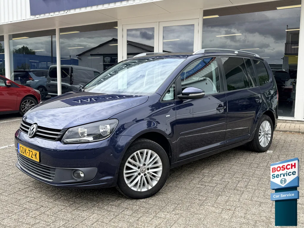 Volkswagen Touran (2014) — foto 1