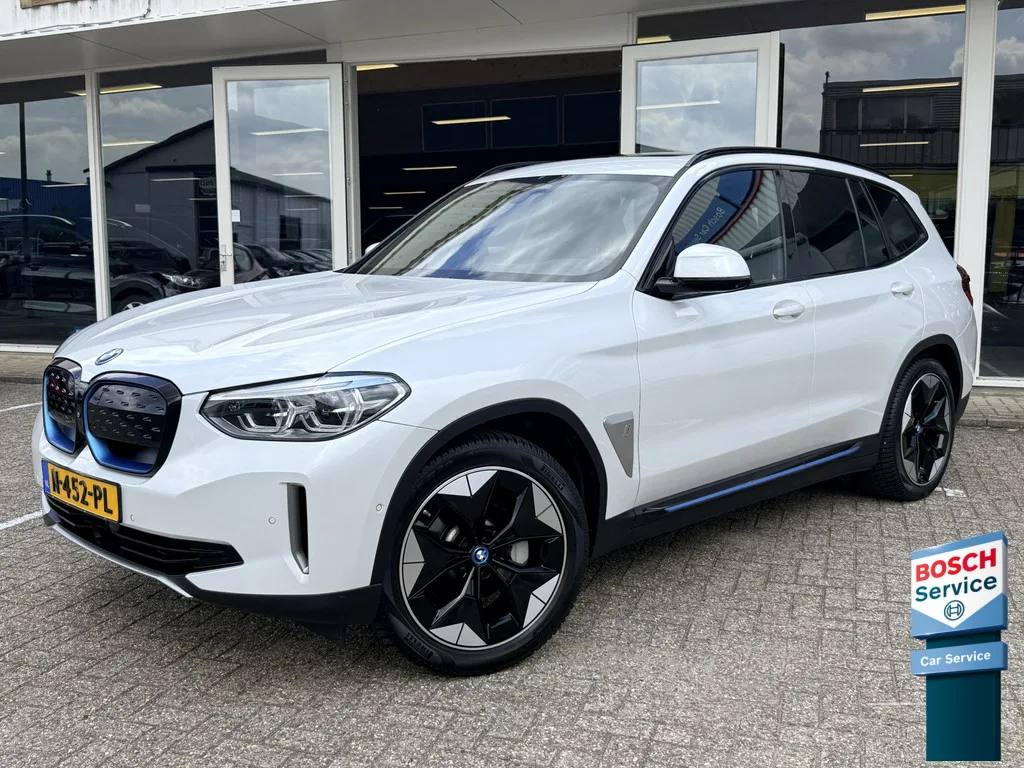 BMW iX3 (2021) — foto 1