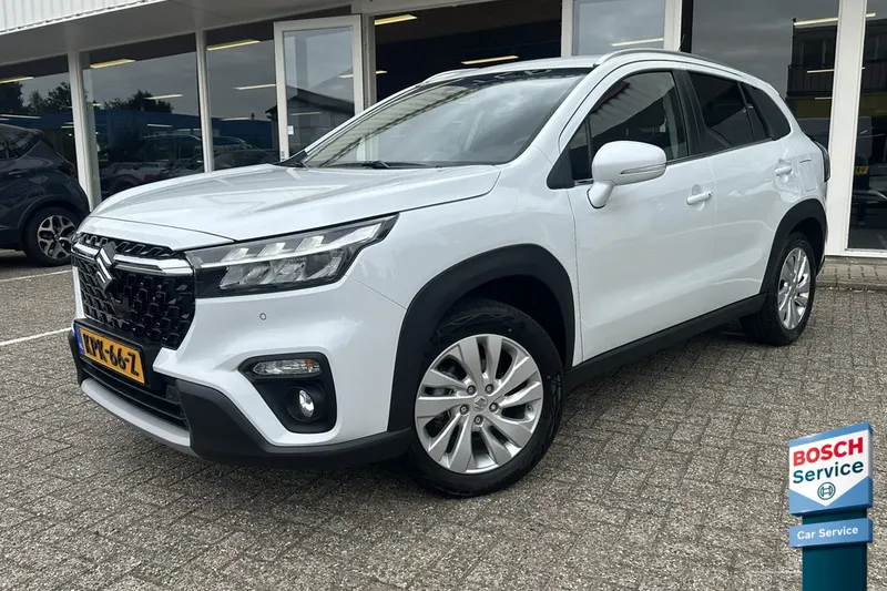 Suzuki S-Cross (2025)