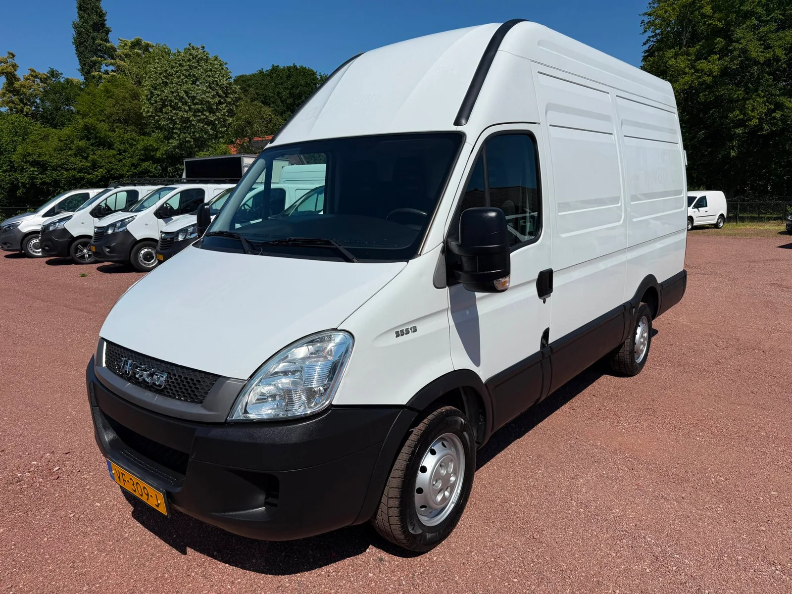 Iveco Daily (2010) — foto 1